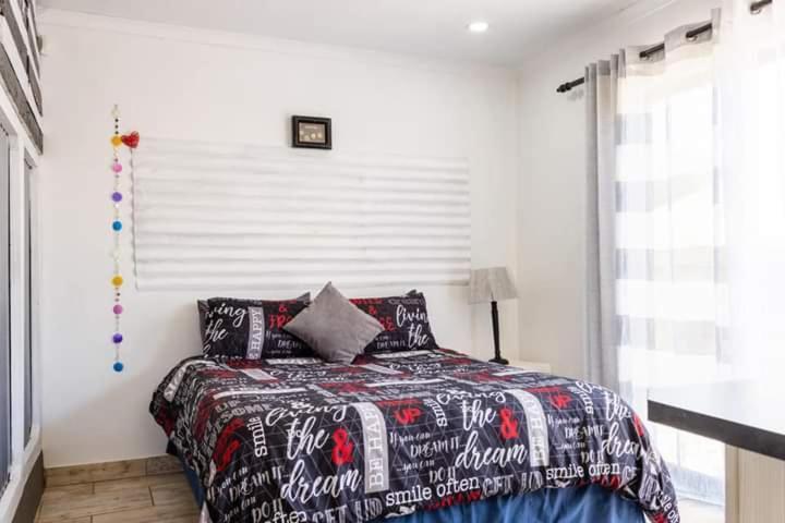Mykhaya-Your Home Away From Home Kempton Park Extérieur photo