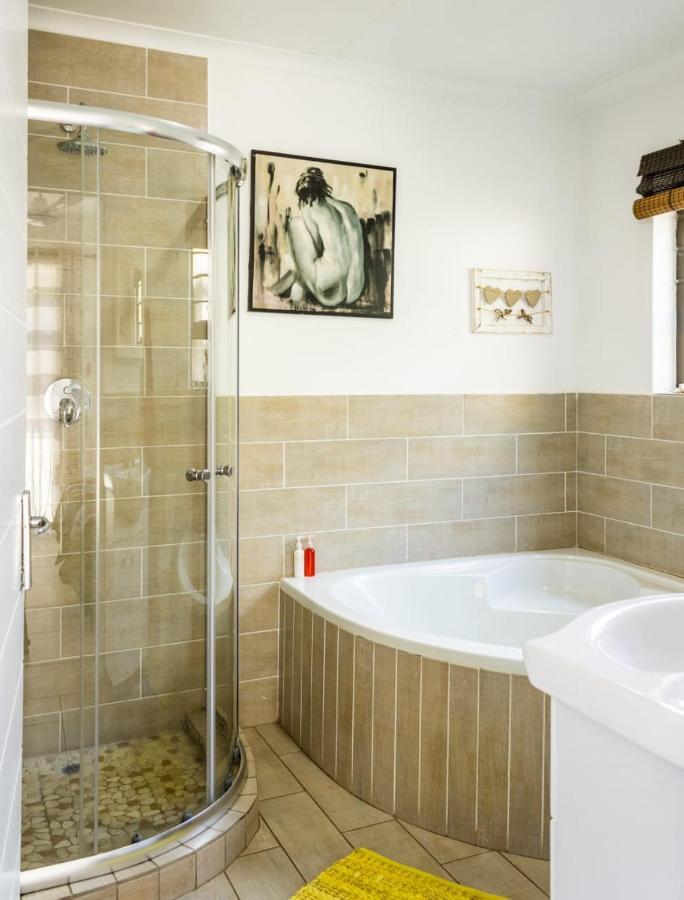 Mykhaya-Your Home Away From Home Kempton Park Extérieur photo